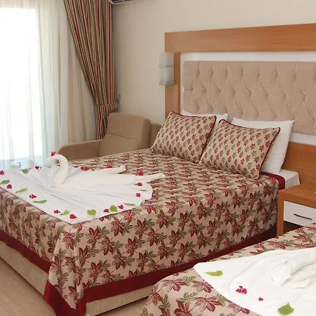 Hedef Beach 4* Alanya