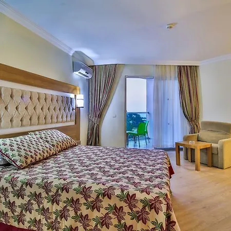 Otel Hedef Beach 4*
